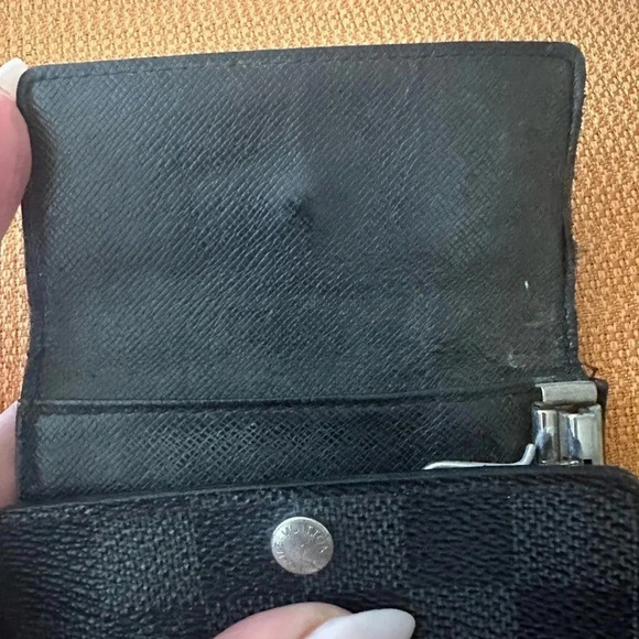 Authentic Louis Vuitton 6 Key Car Charm Holder Damier Graphite Preowned - Picture 8 of 9